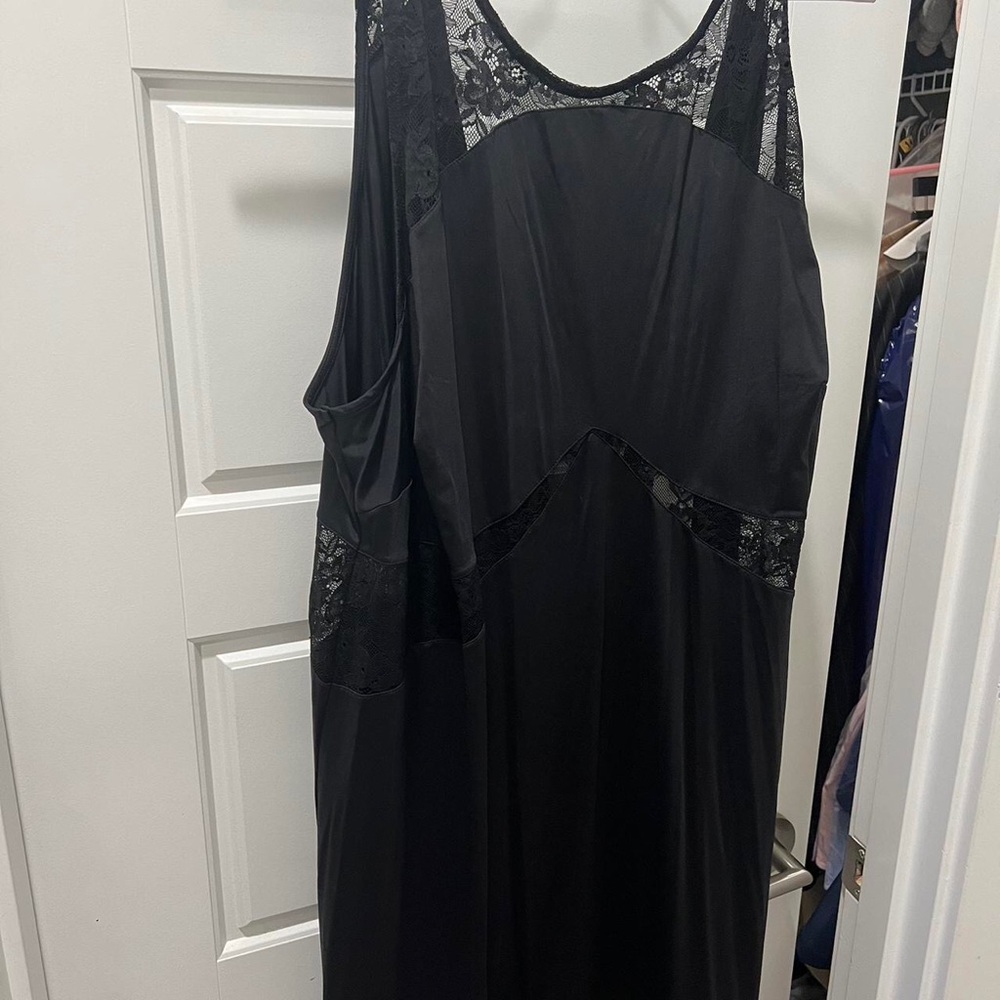 Women’s Black Dress